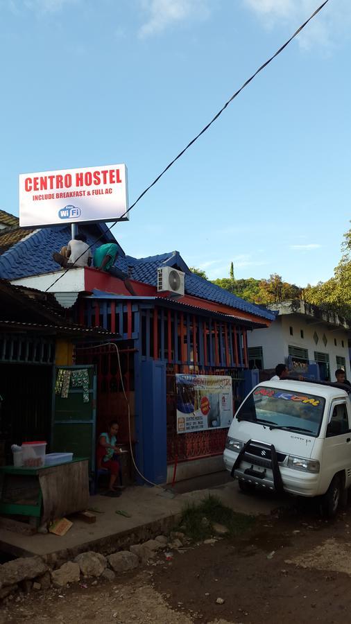 Centro Hostel Labuan Bajo Esterno foto