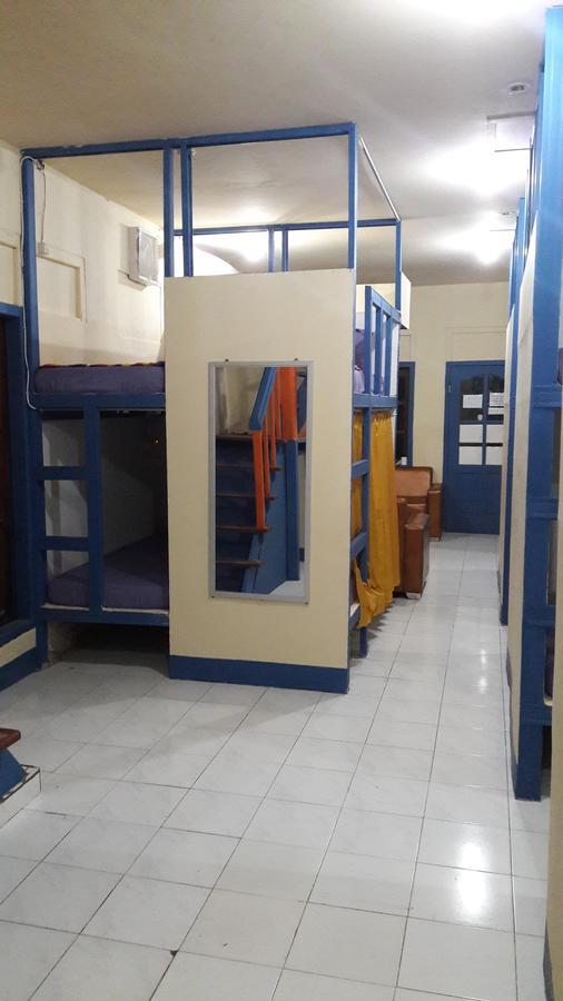 Centro Hostel Labuan Bajo Esterno foto