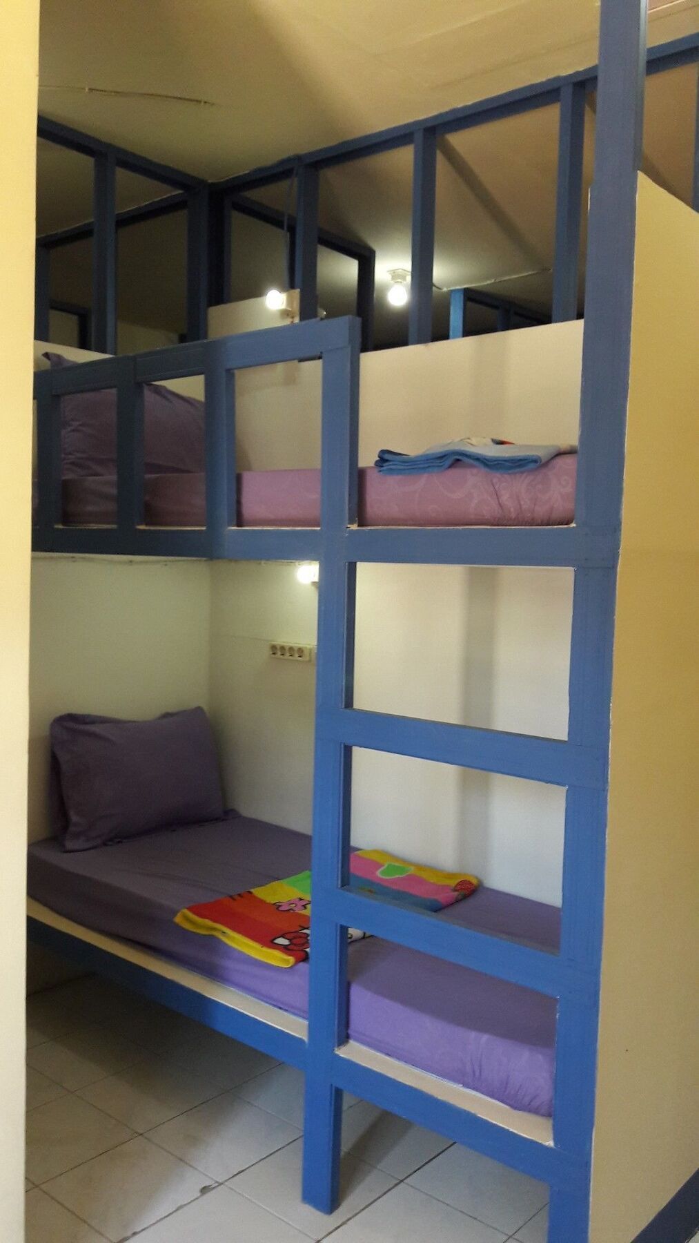 Centro Hostel Labuan Bajo Esterno foto