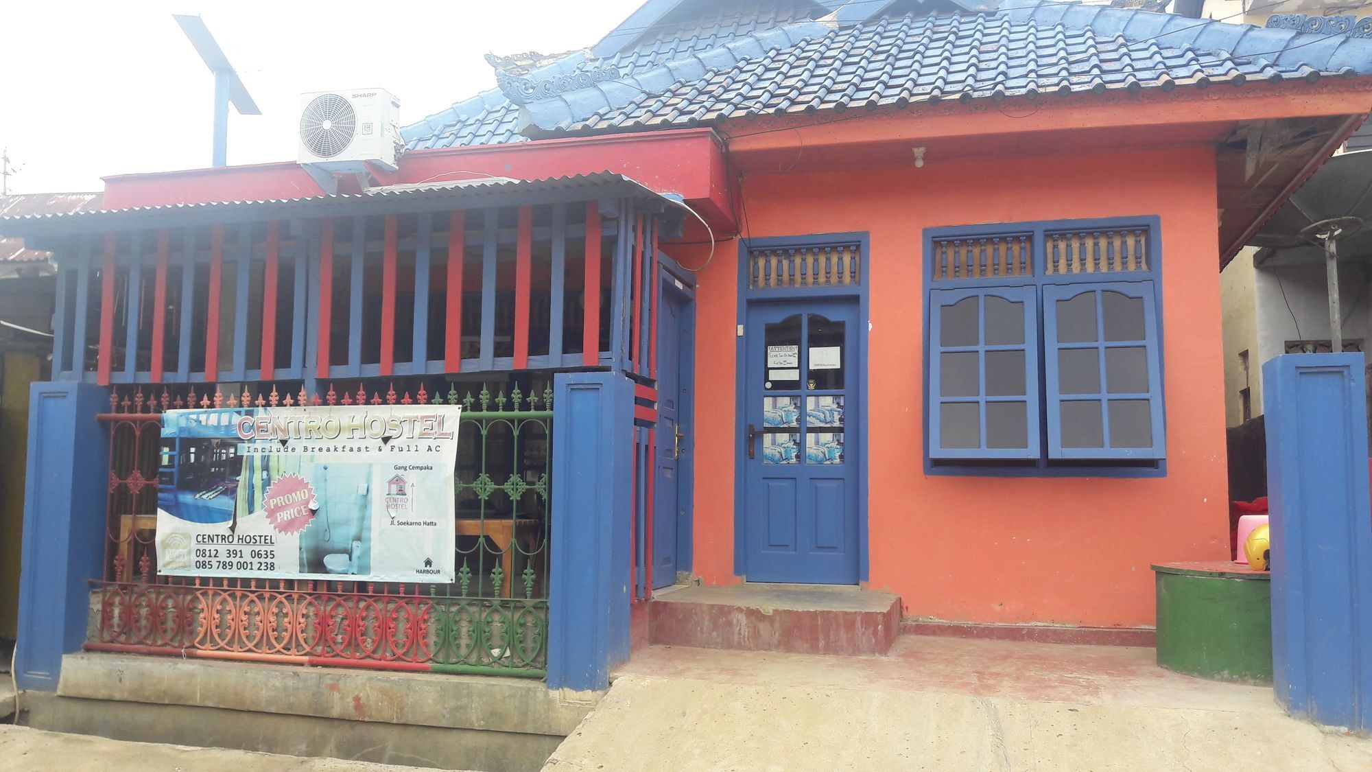 Centro Hostel Labuan Bajo Esterno foto